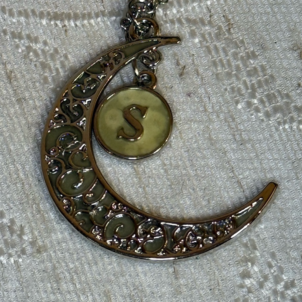 19”‎ silver toned lightweight necklace Crescent Moon with “S” initials.
